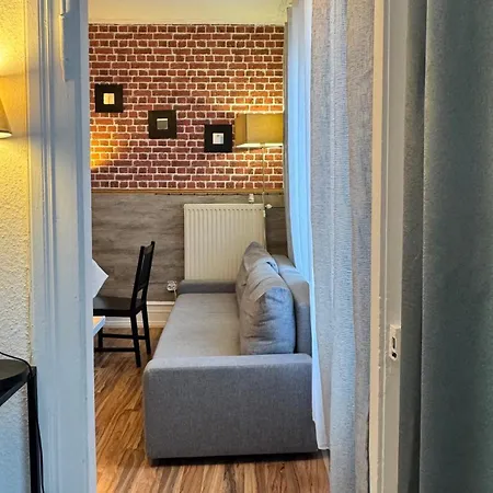 3 Piece Hyper Centre Appartement *