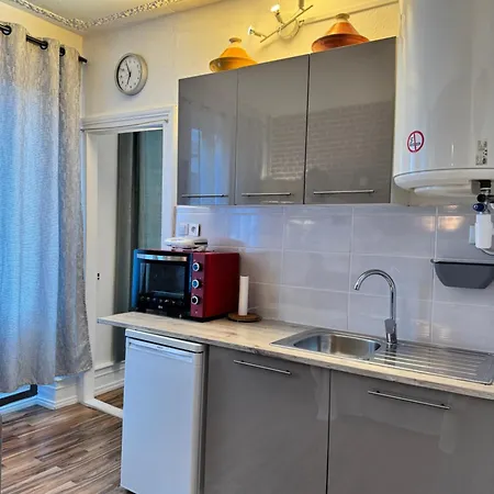 3 Piece Hyper Centre * Straatsburg